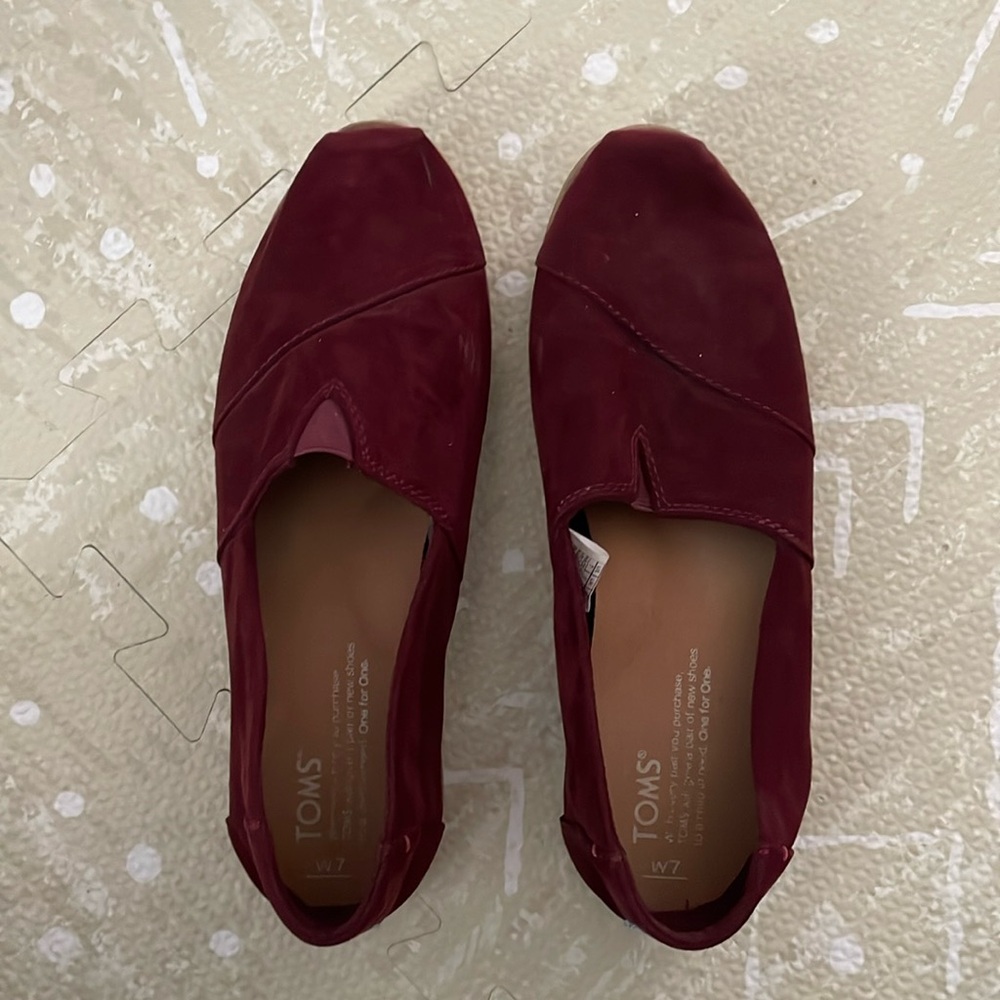 Burgundy TOMS